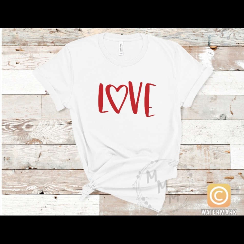 LOVE T-shirt